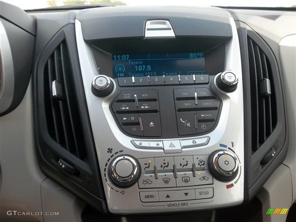 2011 Chevrolet Equinox LS Controls Photo #71395645