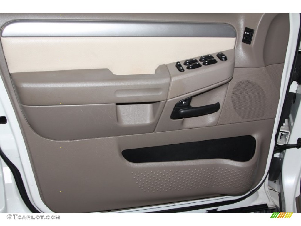 2003 Mercury Mountaineer Convenience Door Panel Photos