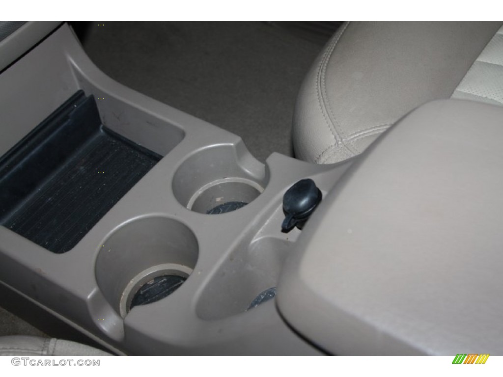 2003 Mountaineer Convenience - Ceramic White Tri-Coat / Dark Graphite photo #14