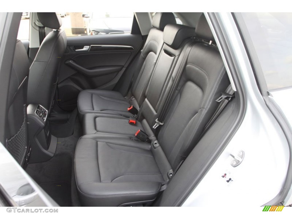 2013 Audi Q5 2.0 TFSI quattro Rear Seat Photo #71396227