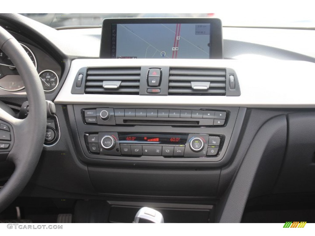 2012 BMW 3 Series 328i Sedan Controls Photo #71402221