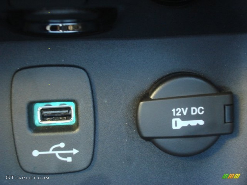 2012 200 S Sedan - Bright White / Black photo #18