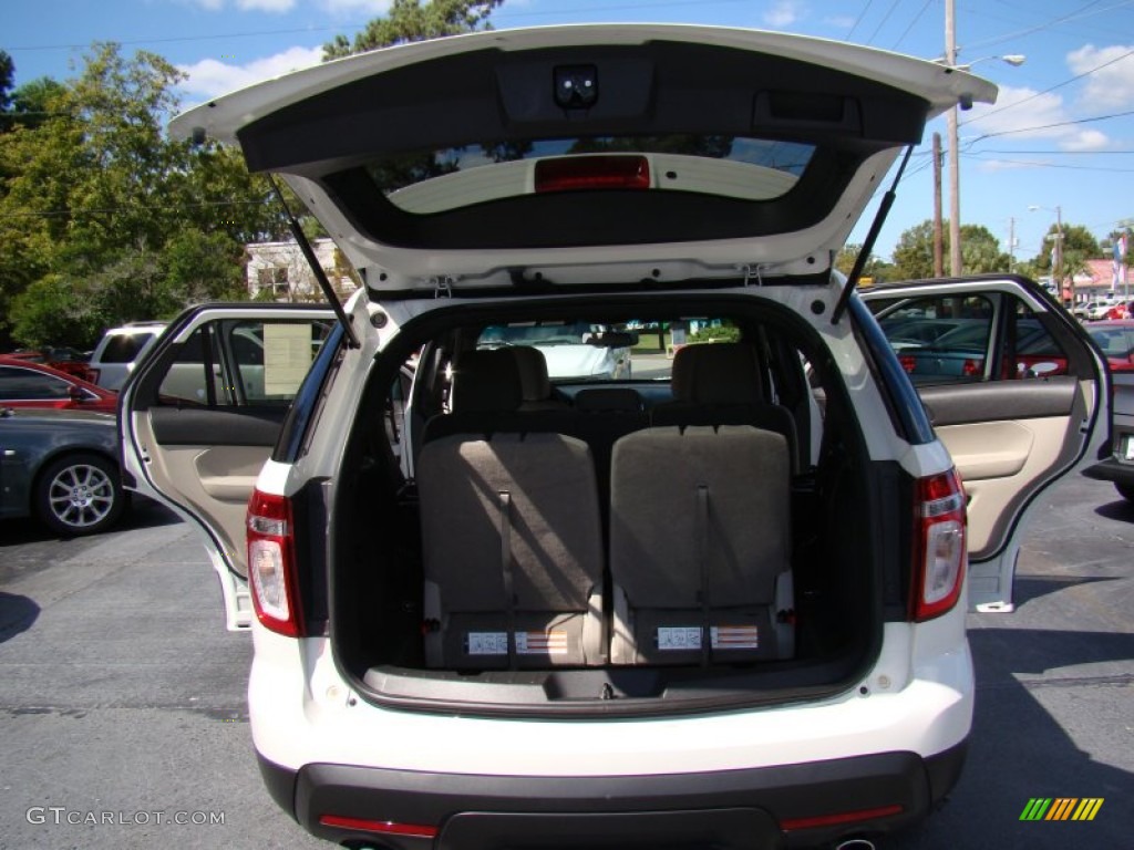 2011 Explorer FWD - White Suede / Medium Light Stone photo #11