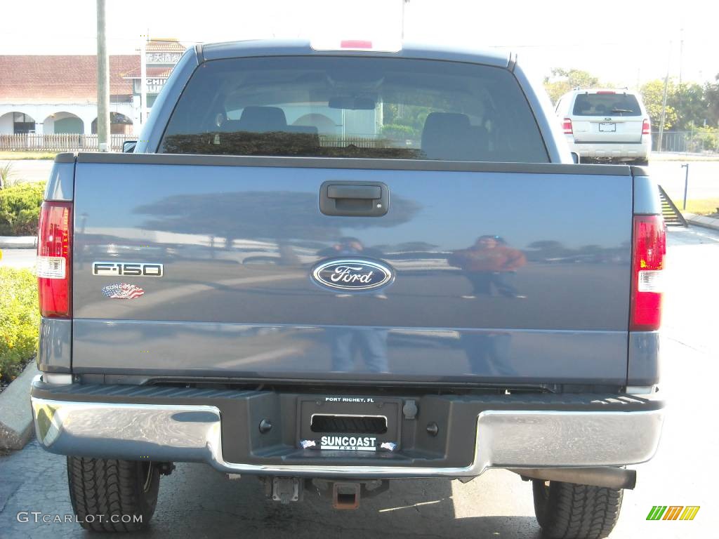 2005 F150 XLT SuperCrew - Medium Wedgewood Blue Metallic / Medium Flint/Dark Flint Grey photo #4