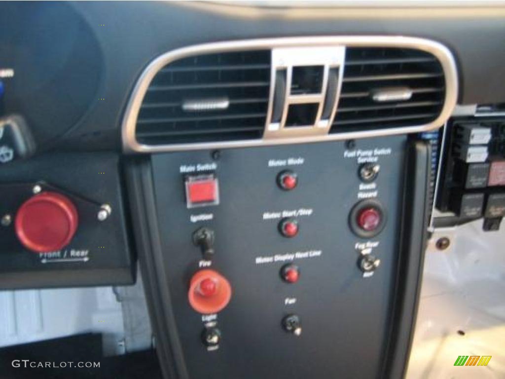 2009 Porsche 911 GT3 Cup Controls Photo #7140568