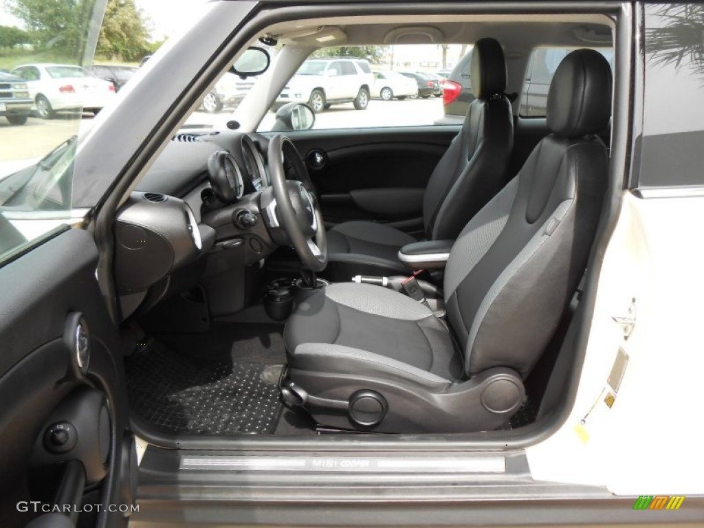 Grey/Carbon Black Interior 2007 Mini Cooper Hardtop Photo #71405968