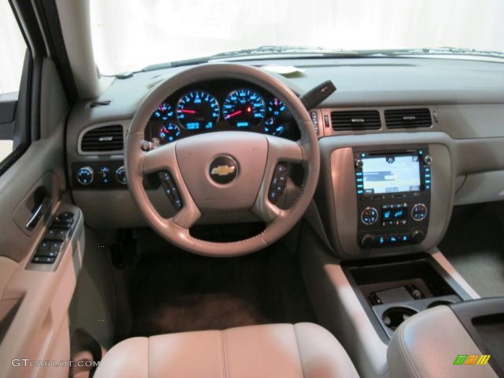 2010 Chevrolet Avalanche LT 4x4 Dark Titanium/Light Titanium Dashboard Photo #71406019