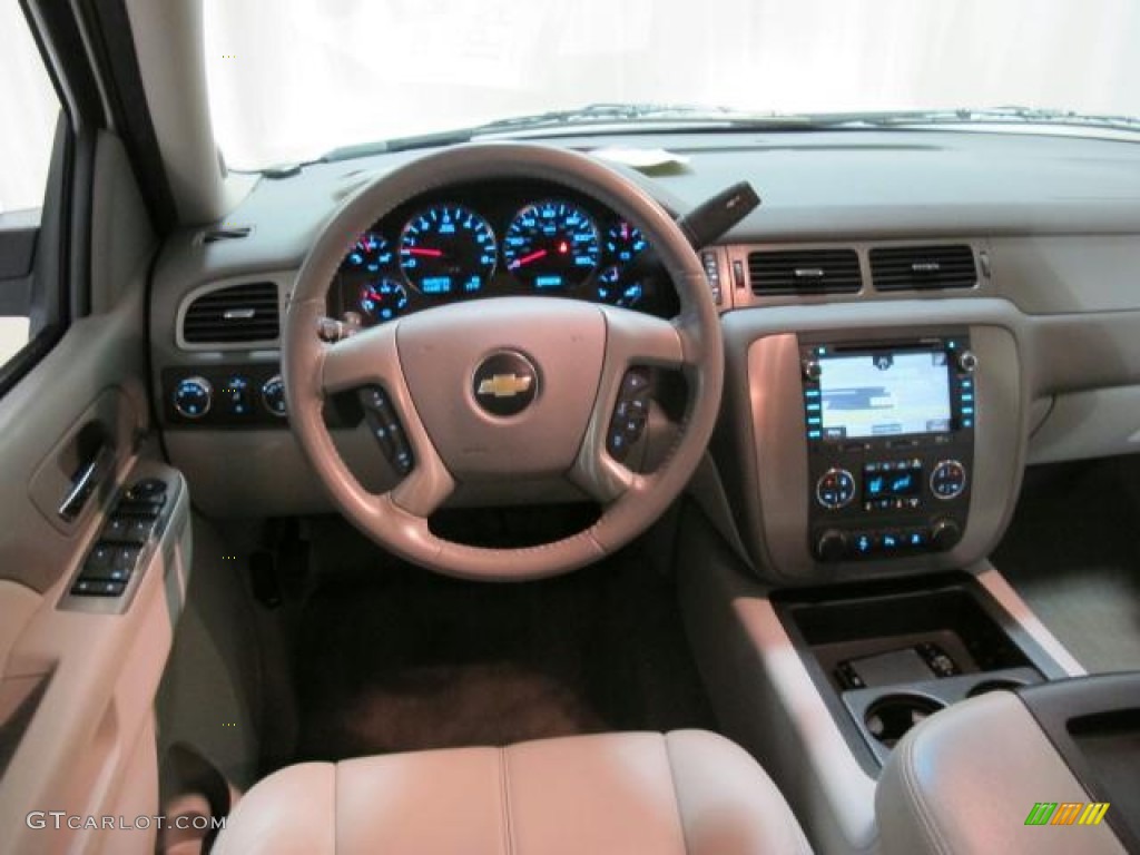 2010 Chevrolet Avalanche LT 4x4 Dashboard Photos