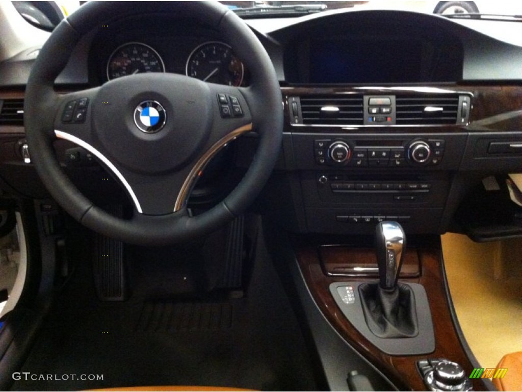 2013 3 Series 328i xDrive Coupe - Alpine White / Saddle Brown photo #7