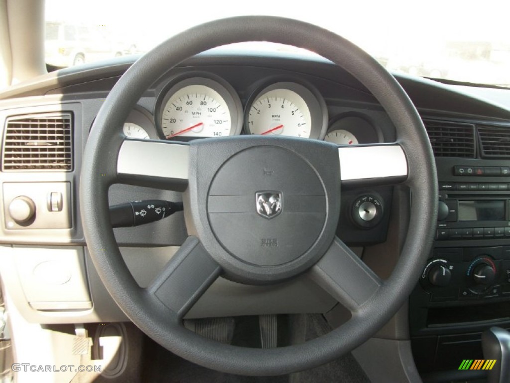 2005 Dodge Magnum SE Dark Slate Gray/Light Graystone Steering Wheel Photo #71406835