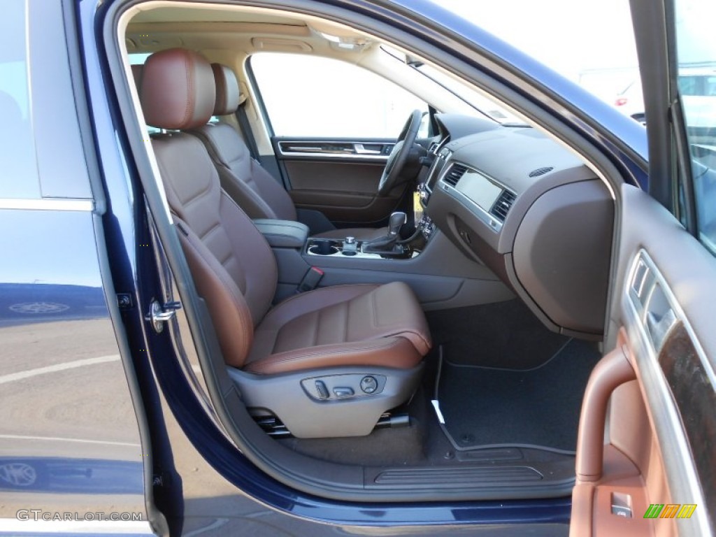 Saddle Brown Interior 2013 Volkswagen Touareg VR6 FSI Executive 4XMotion Photo #71407086