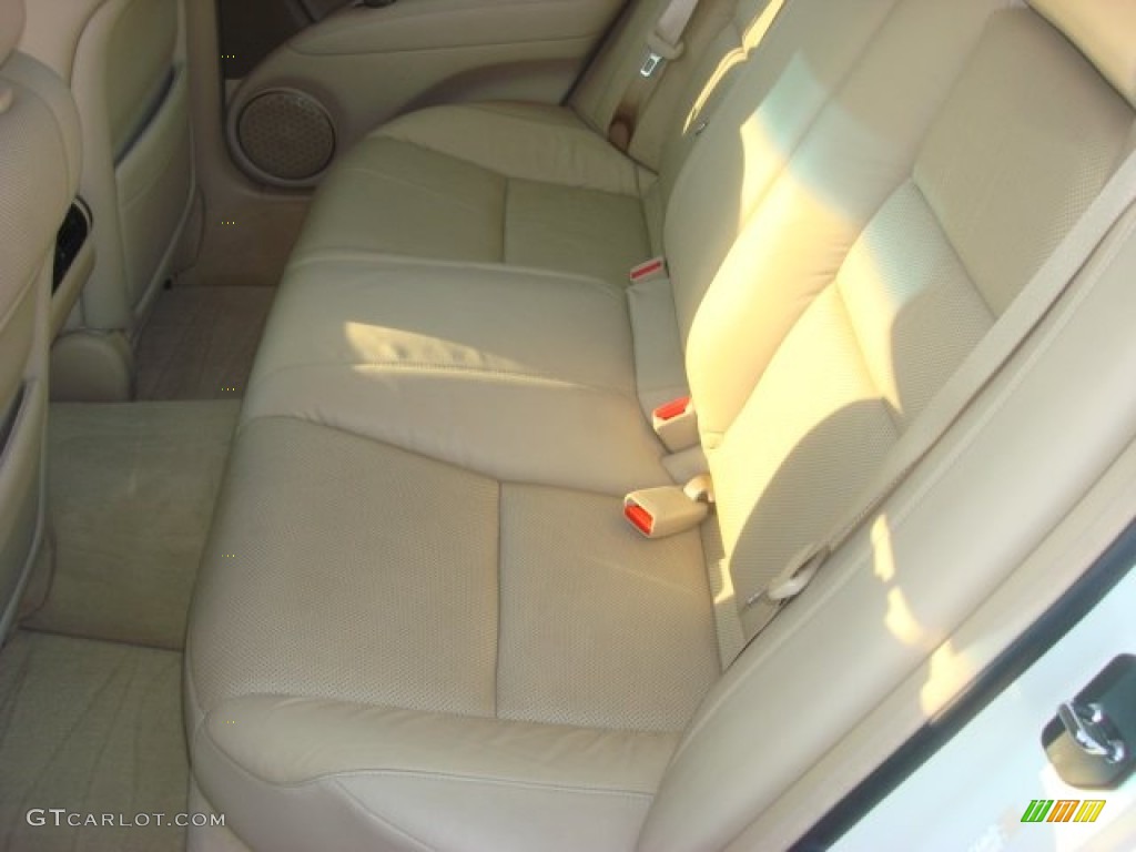 2005 RL 3.5 AWD Sedan - Premium White Pearl / Parchment photo #10
