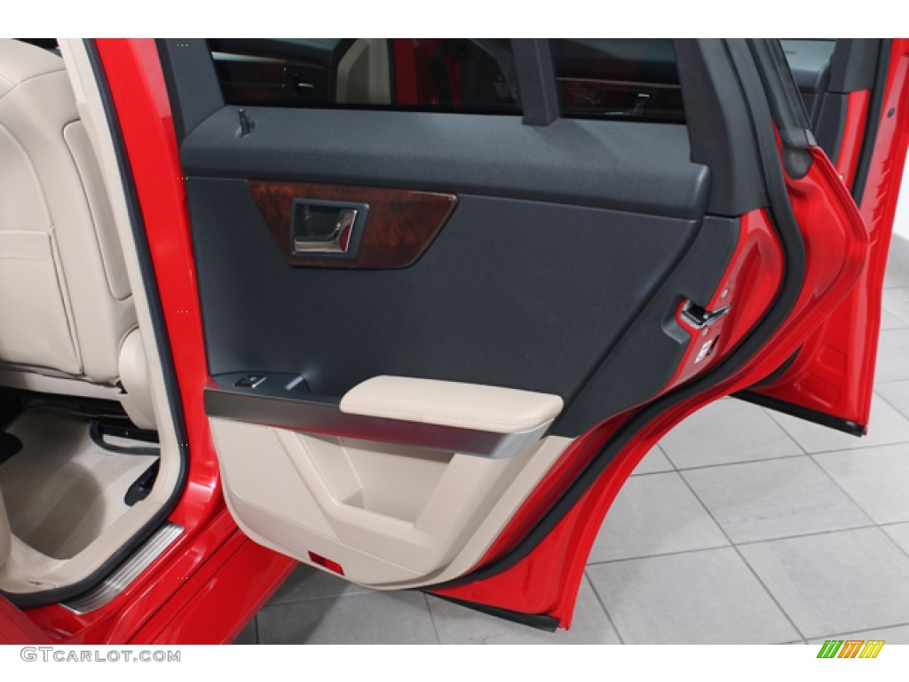 2010 GLK 350 4Matic - Mars Red / Almond/Black photo #14