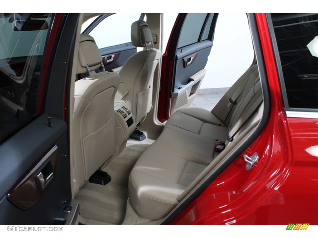 2010 GLK 350 4Matic - Mars Red / Almond/Black photo #19