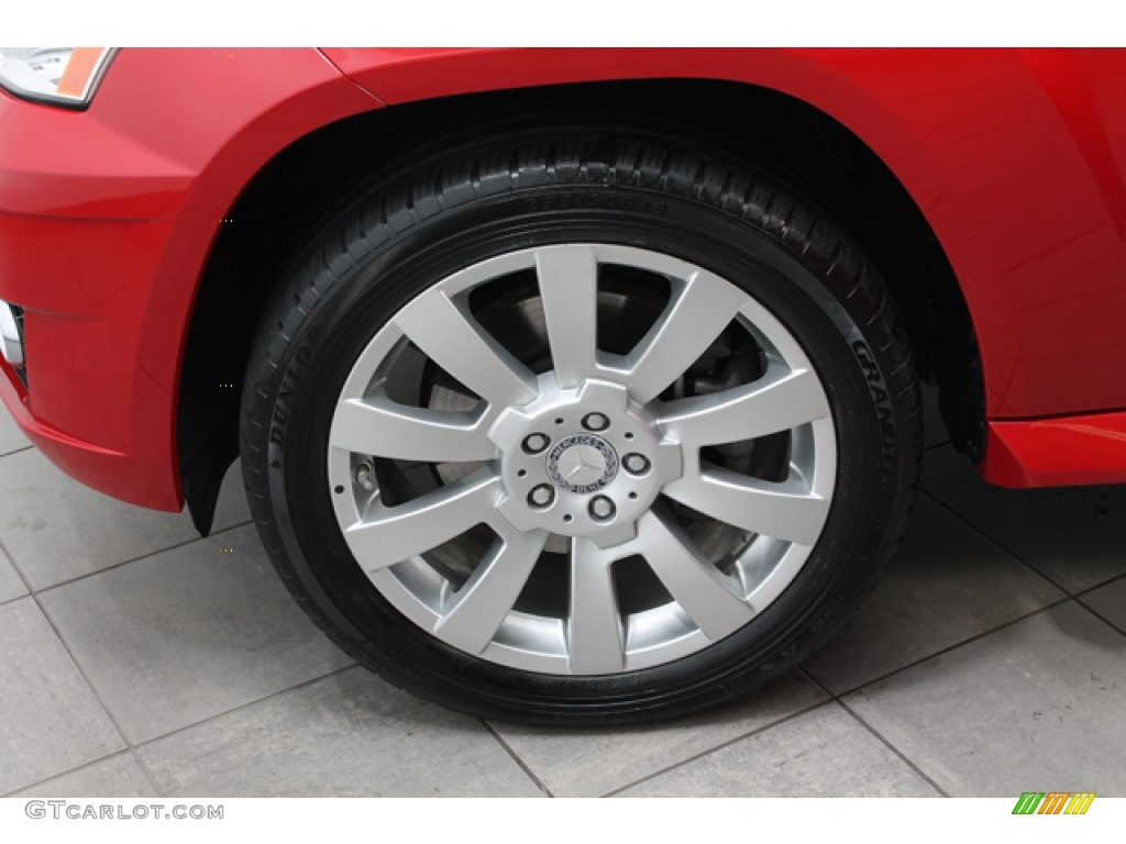 2010 GLK 350 4Matic - Mars Red / Almond/Black photo #29