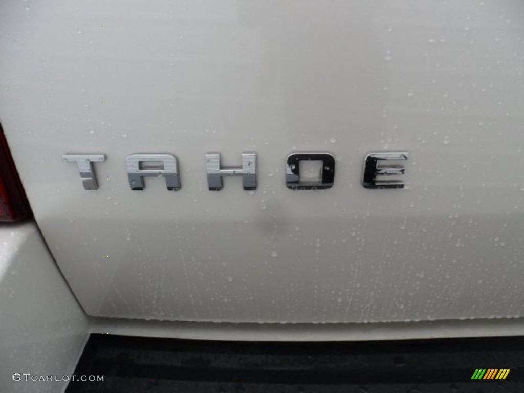 2009 Chevrolet Tahoe LTZ Marks and Logos Photos
