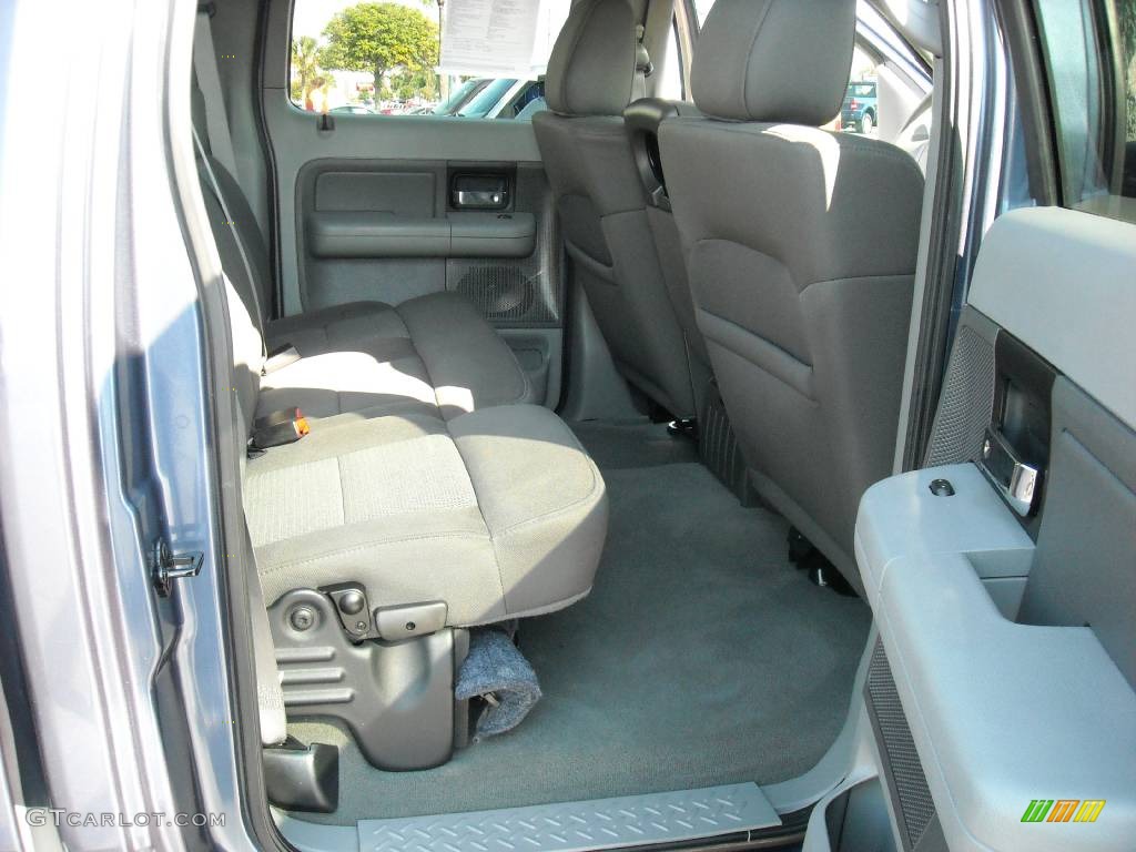 2005 F150 XLT SuperCrew - Medium Wedgewood Blue Metallic / Medium Flint/Dark Flint Grey photo #19