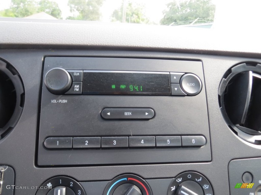 2009 Ford F250 Super Duty XL Regular Cab Audio System Photo #71414020