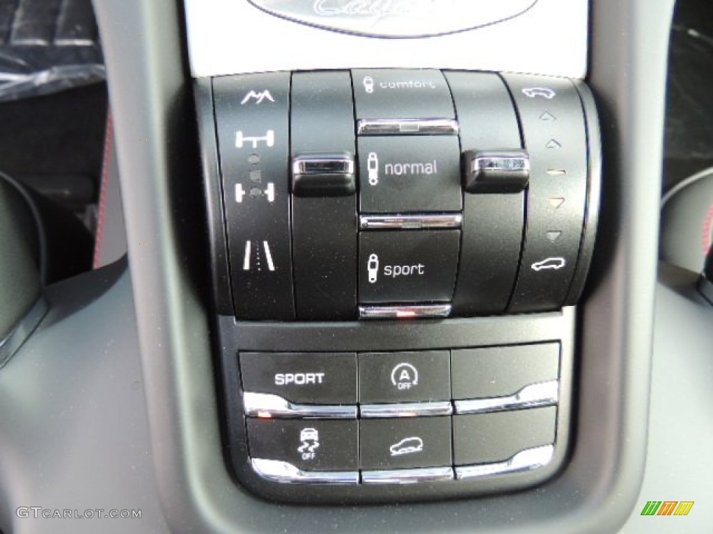 2013 Porsche Cayenne GTS Controls Photo #71416222
