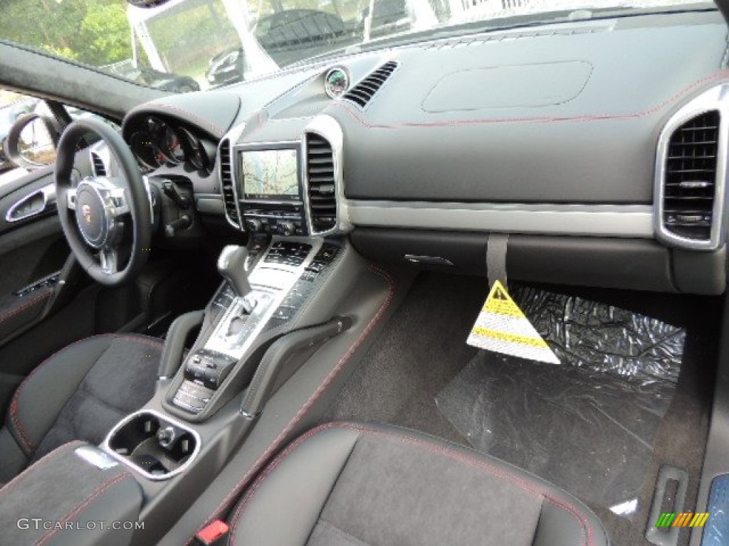 2013 Porsche Cayenne GTS Black Dashboard Photo #71416306