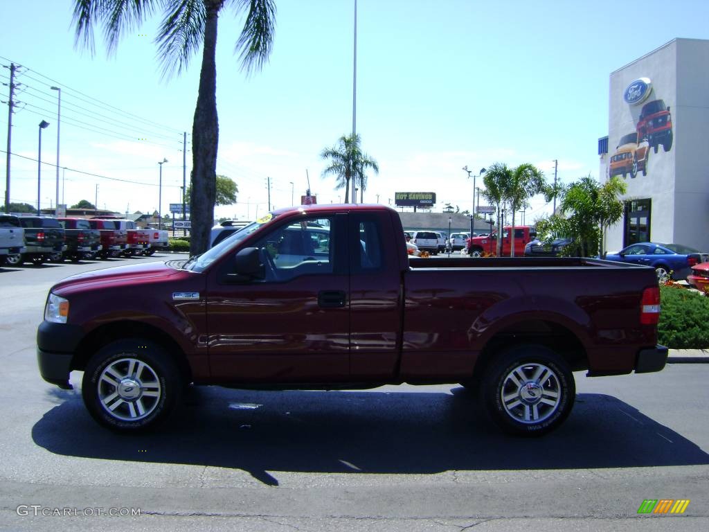 2005 F150 XL Regular Cab - Dark Toreador Red Metallic / Medium Flint Grey photo #2