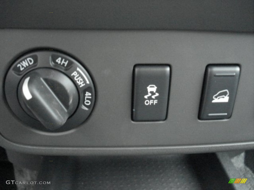 2012 Suzuki Equator Sport Extended Cab 4x4 Controls Photo #71421052