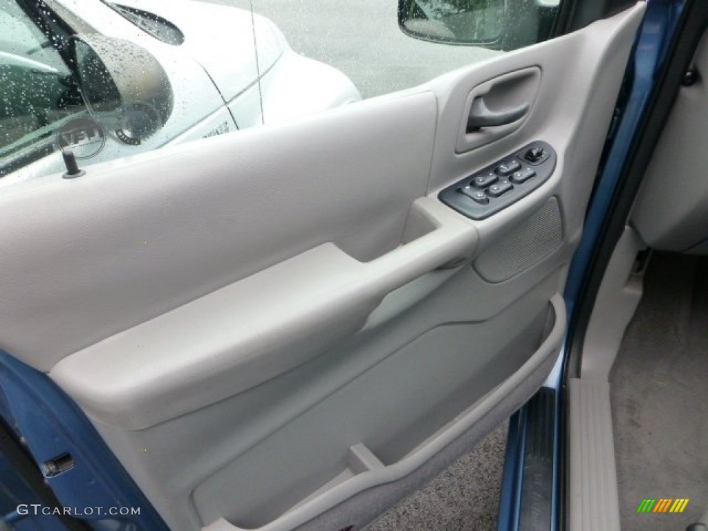 2002 Windstar LX - Light Sapphire Blue Metallic / Medium Graphite Grey photo #11