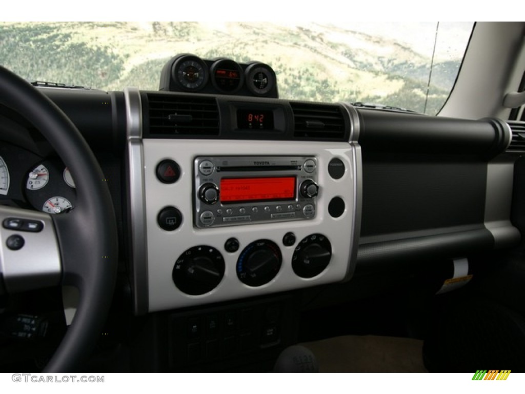 2013 Toyota FJ Cruiser 4WD Dark Charcoal Dashboard Photo #71424149