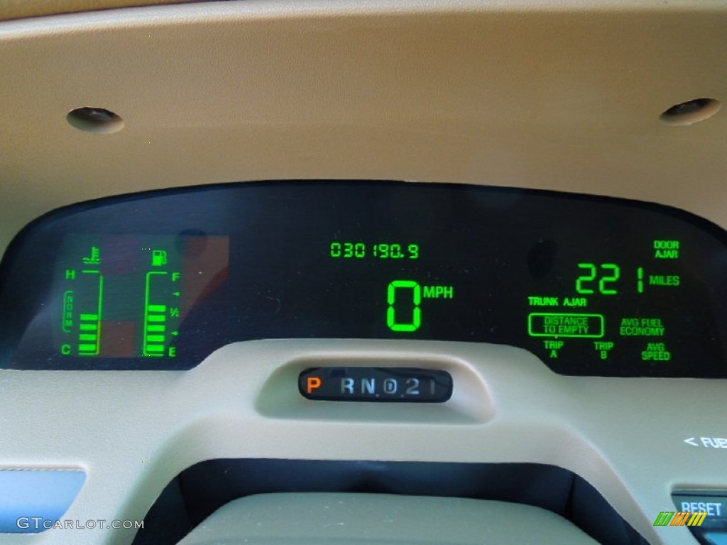 2005 Mercury Grand Marquis LS Gauges Photo #71424418