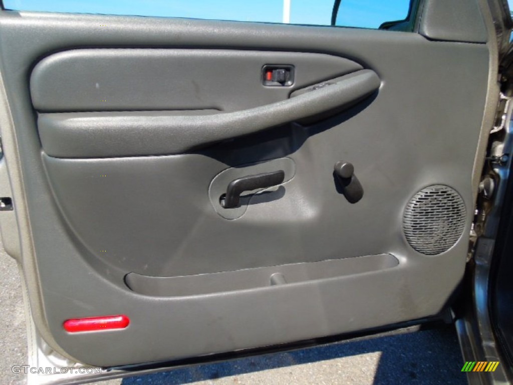 2003 Chevrolet Silverado 1500 Extended Cab Dark Charcoal Door Panel Photo #71424630