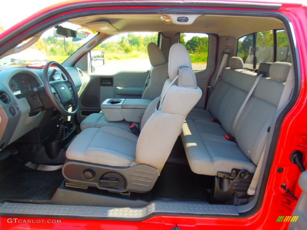 2006 F150 STX SuperCab 4x4 - Bright Red / Medium Flint photo #15