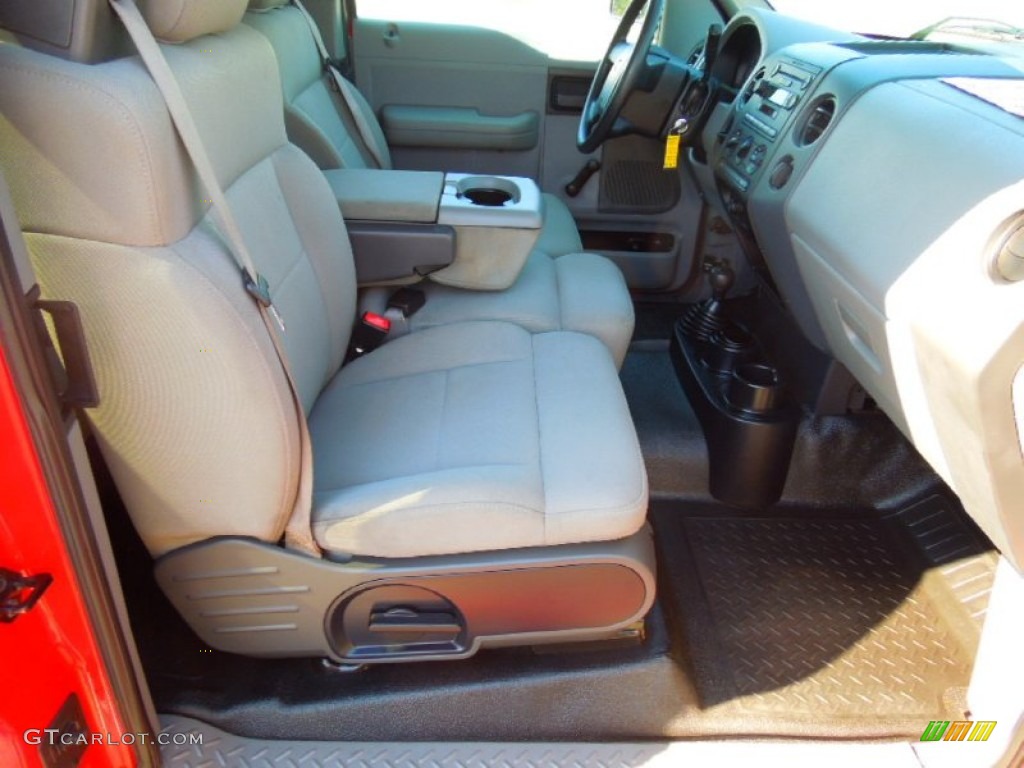 2006 F150 STX SuperCab 4x4 - Bright Red / Medium Flint photo #21