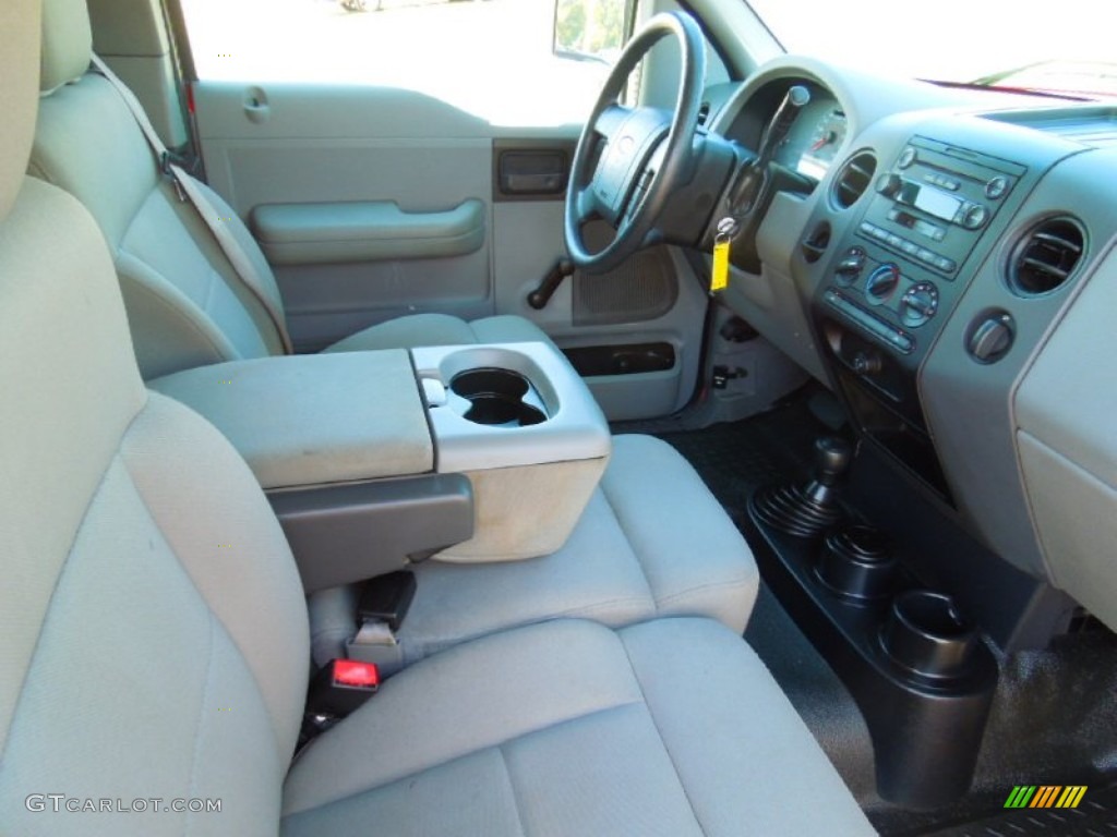 2006 F150 STX SuperCab 4x4 - Bright Red / Medium Flint photo #22