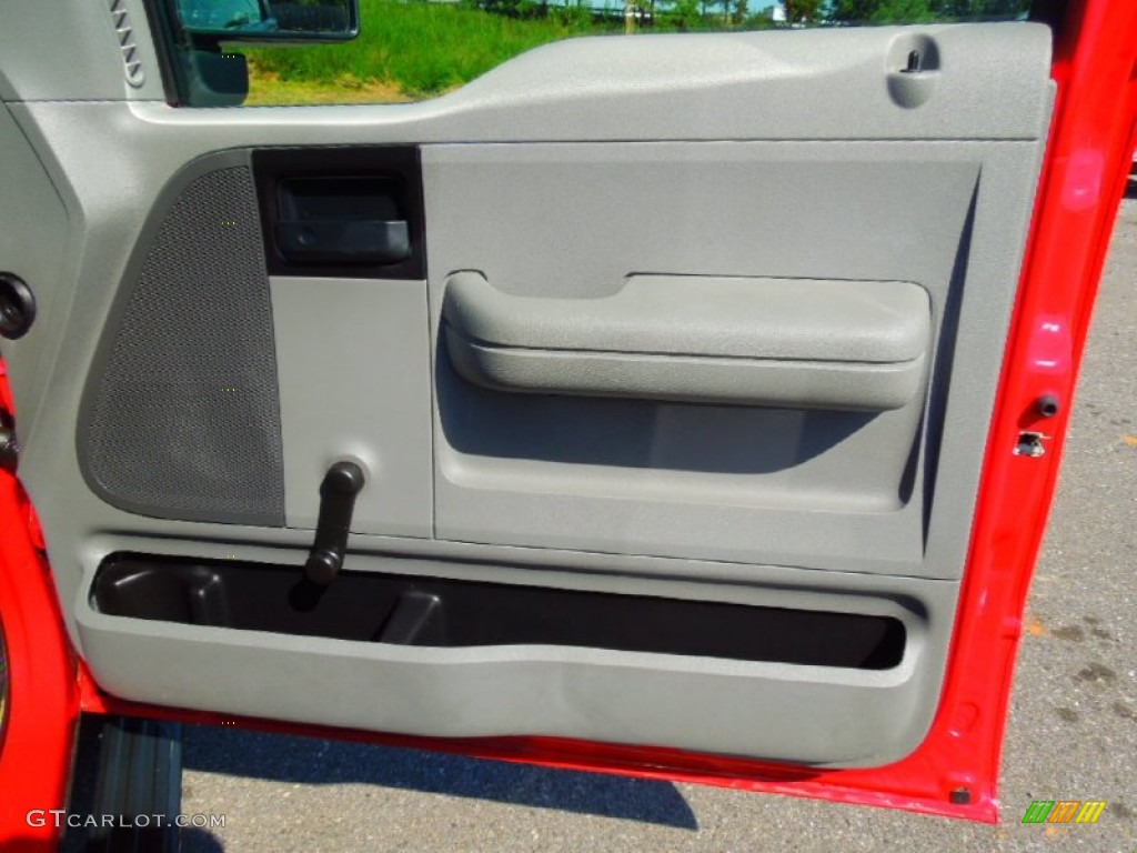 2006 F150 STX SuperCab 4x4 - Bright Red / Medium Flint photo #23