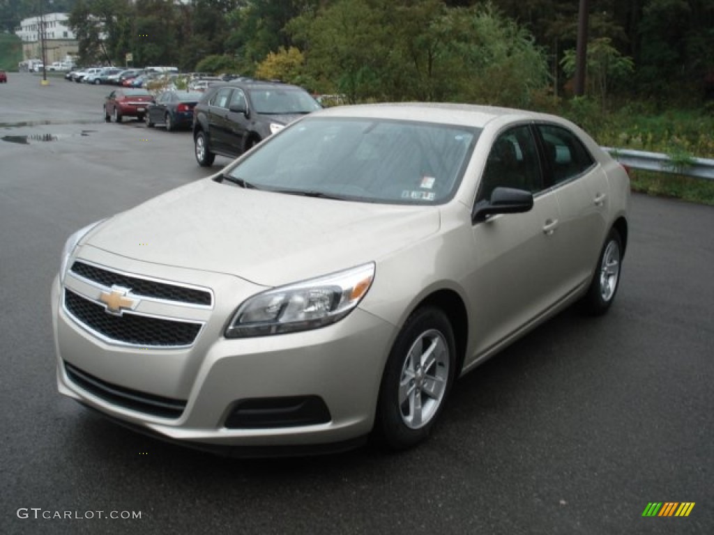 2013 Malibu LS - Champagne Silver Metallic / Jet Black/Titanium photo #4