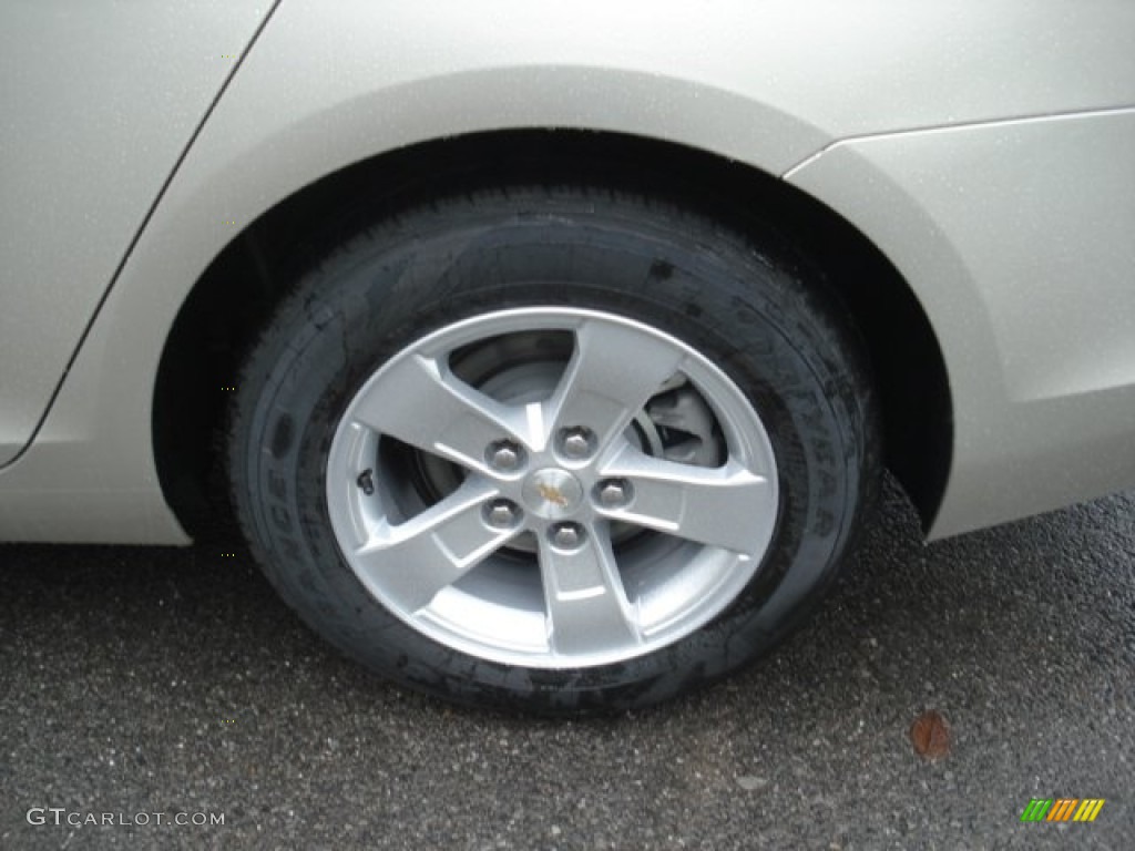 2013 Malibu LS - Champagne Silver Metallic / Jet Black/Titanium photo #9