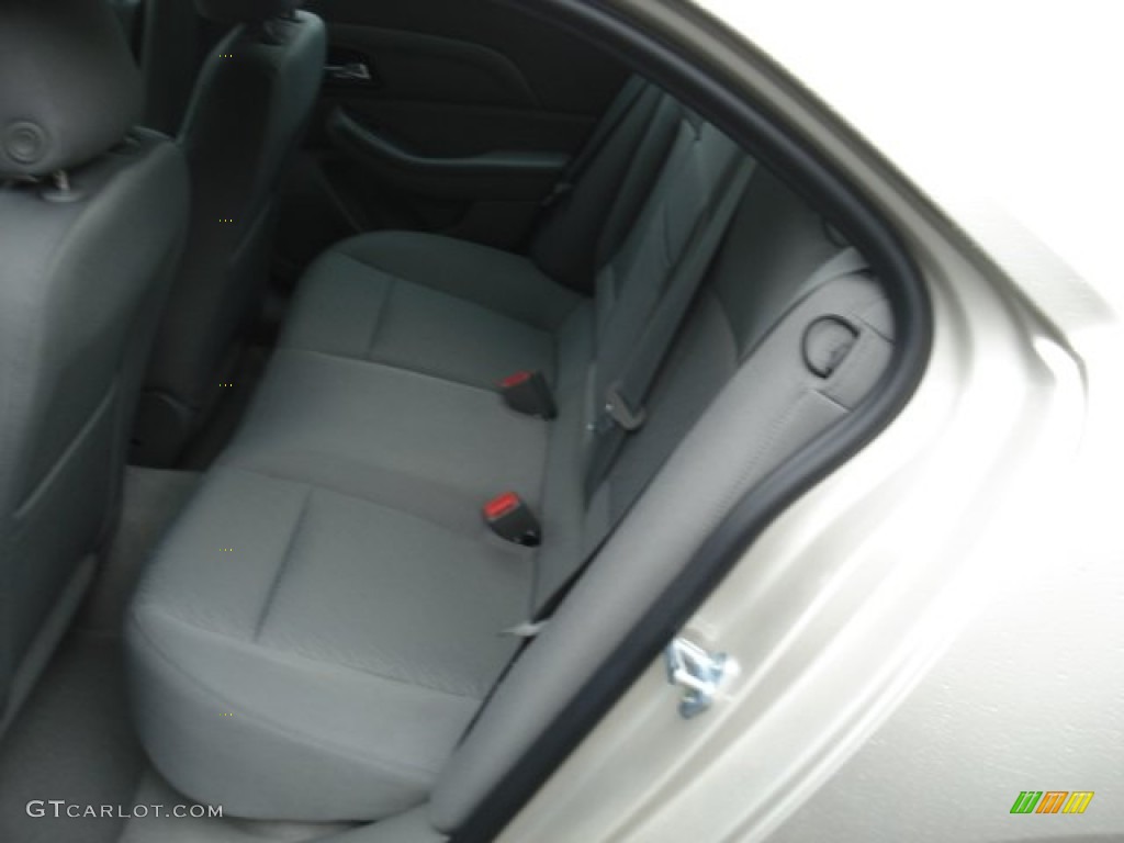 2013 Malibu LS - Champagne Silver Metallic / Jet Black/Titanium photo #13
