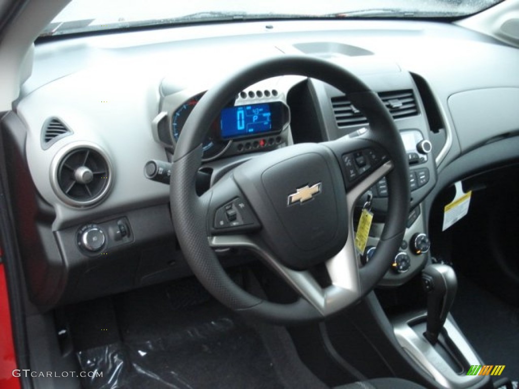 2013 Chevrolet Sonic LT Hatch Jet Black/Dark Titanium Dashboard Photo #71425769