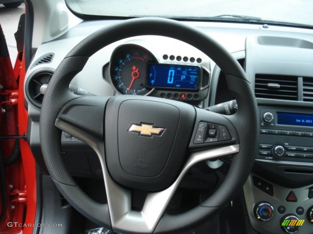2013 Chevrolet Sonic LS Hatch Jet Black/Dark Titanium Steering Wheel Photo #71426176