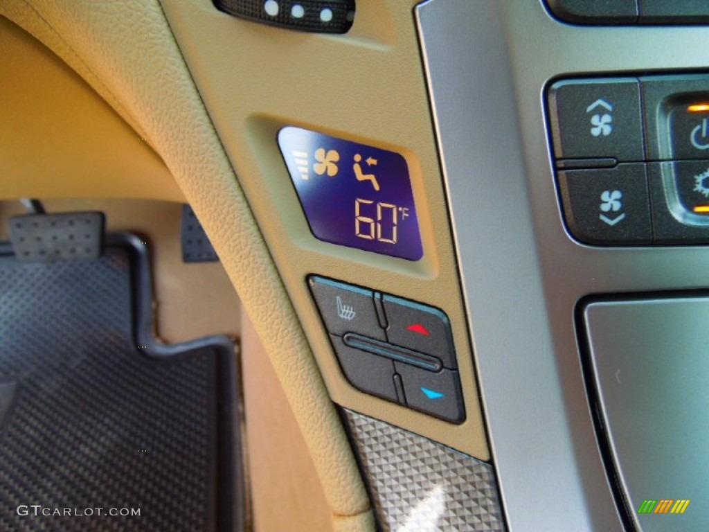 2013 Cadillac CTS Coupe Controls Photo #71428790