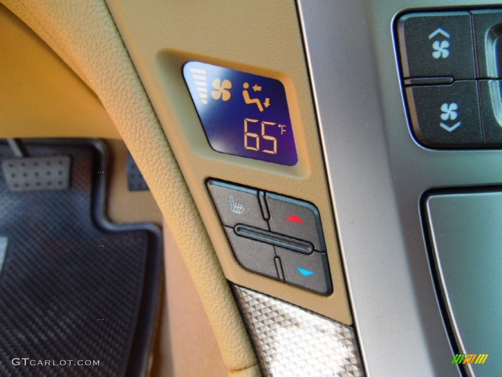 2013 Cadillac CTS Coupe Controls Photo #71429245