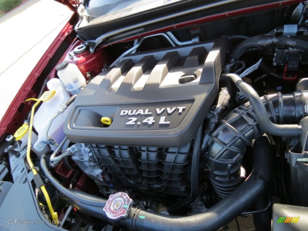 2013 Chrysler 200 Touring Sedan 2.4 Liter DOHC 16-Valve Dual VVT 4 Cylinder Engine Photo #71429939