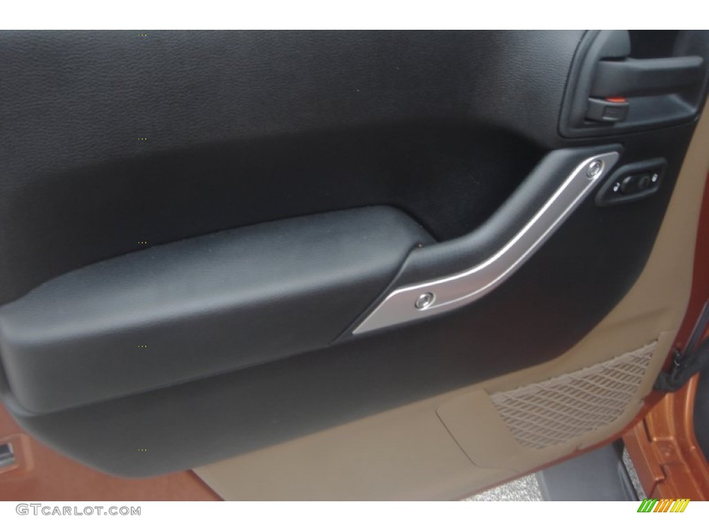 2011 Wrangler Sahara 4x4 - Mango Tango Pearl / Black photo #19