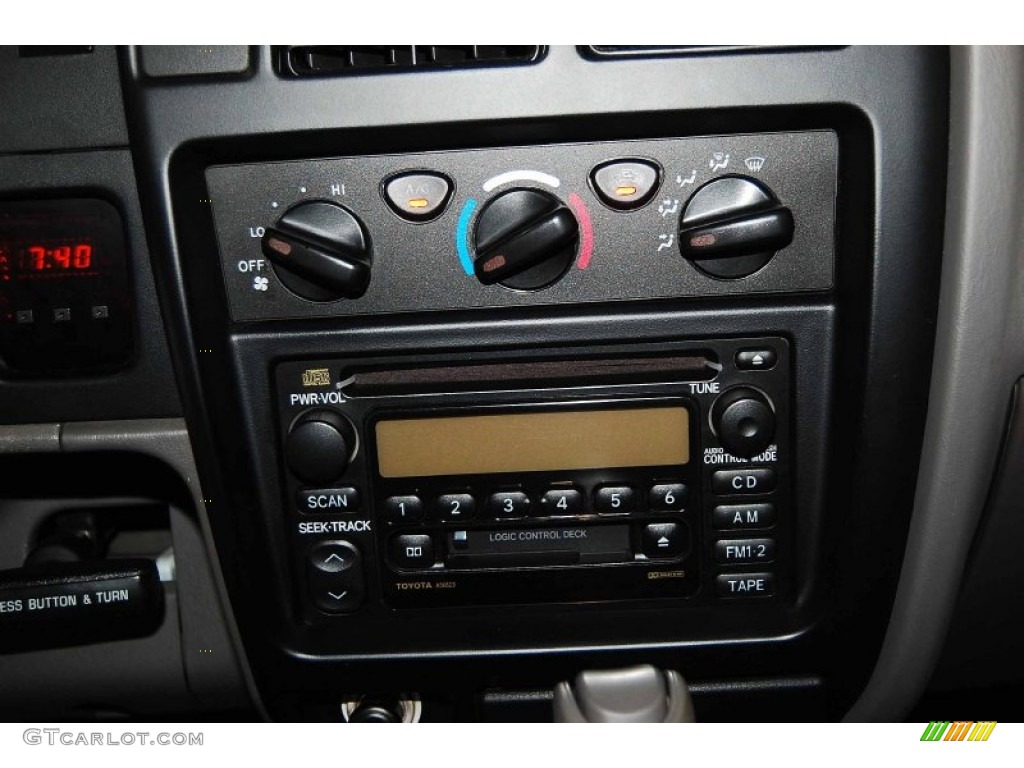 2004 Toyota Tacoma V6 PreRunner Double Cab Controls Photo #71432798