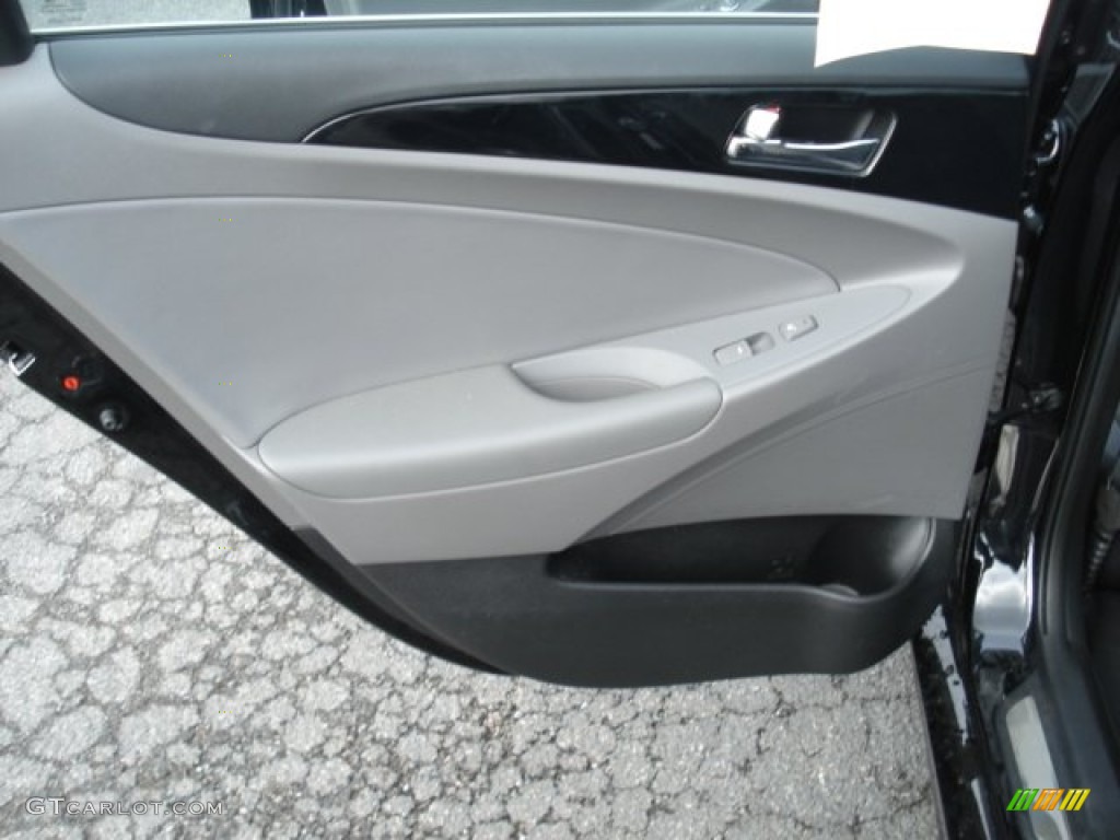 2011 Sonata Limited - Midnight Black / Black photo #14
