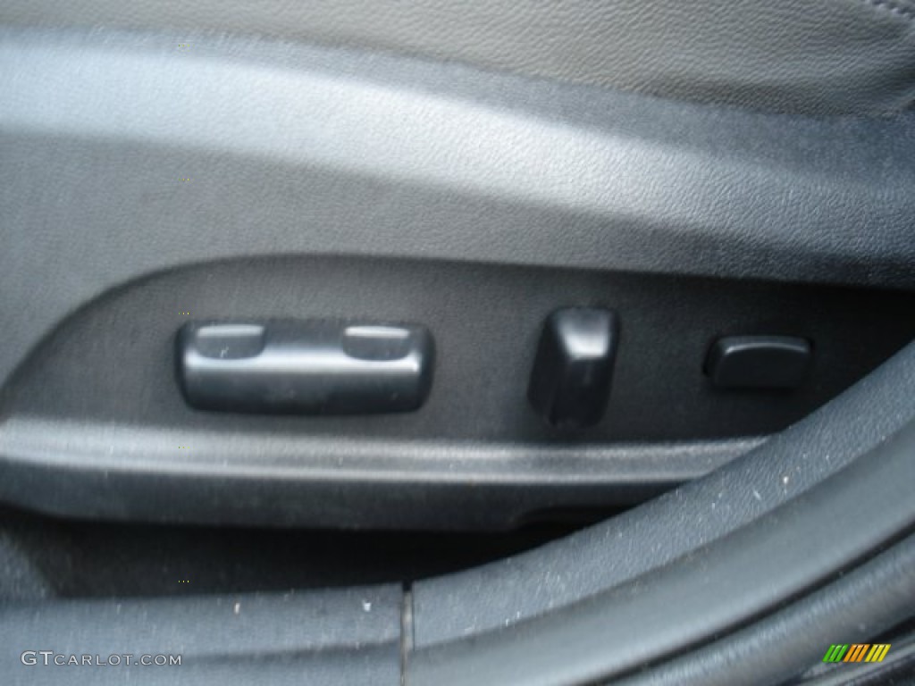 2011 Sonata Limited - Midnight Black / Black photo #16