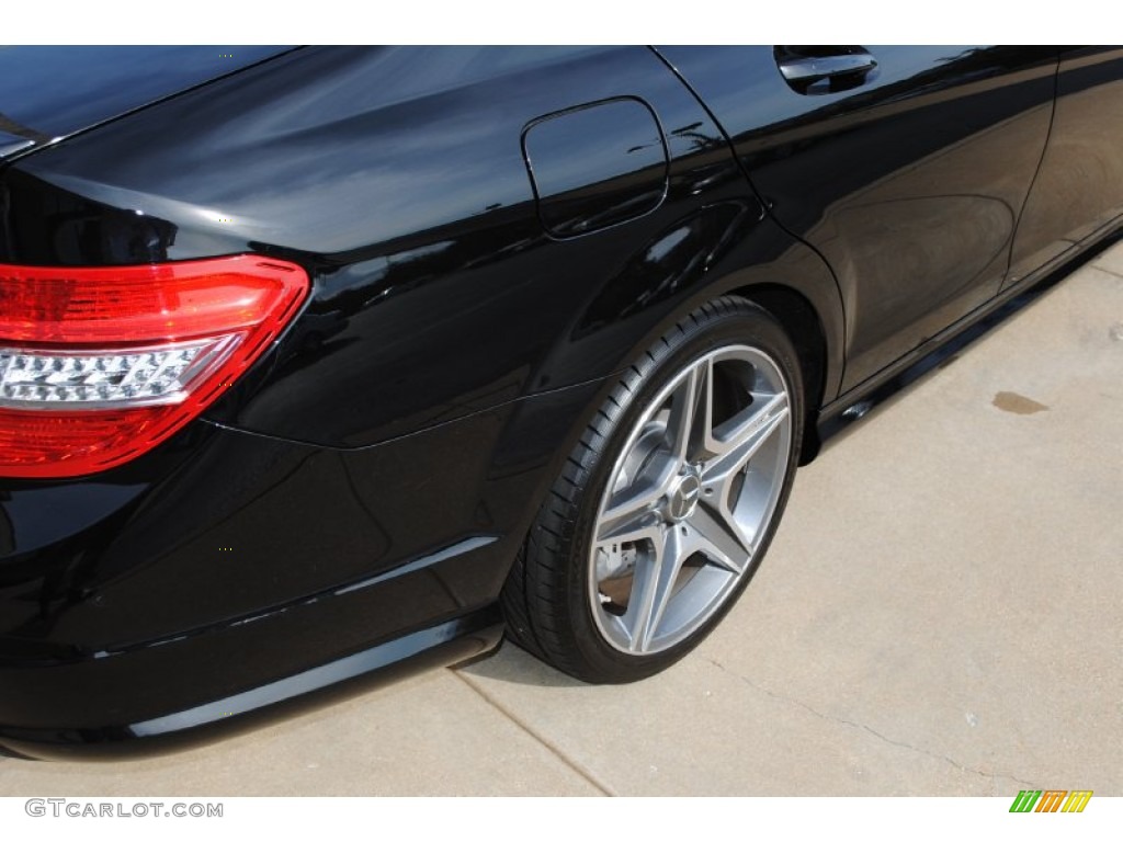 2009 C 63 AMG - Black / Black AMG Premium Leather photo #12