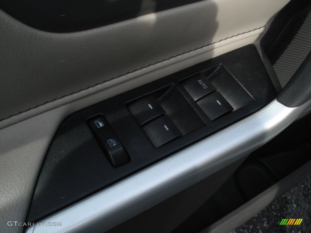 2012 Edge Limited AWD - White Platinum Metallic Tri-Coat / Medium Light Stone photo #15