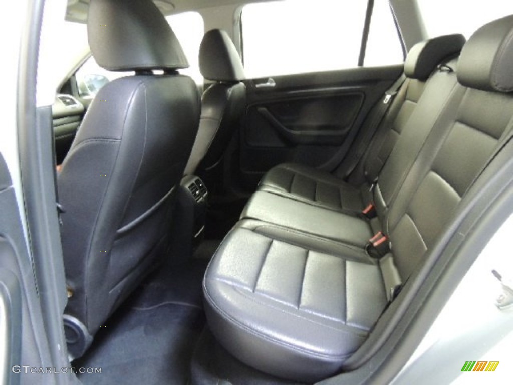 2010 Volkswagen Jetta SE SportWagen Rear Seat Photo #71443481