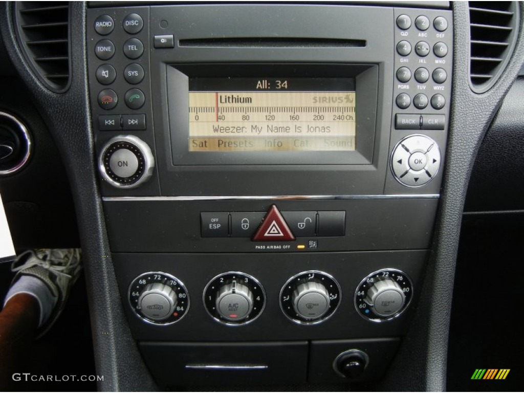 2009 Mercedes-Benz SLK 350 Roadster Controls Photo #71444186
